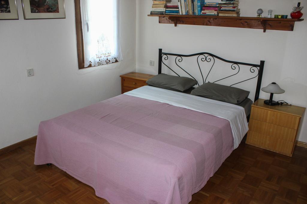 Doctors' House Mikros Prinos Villa Rum bild
